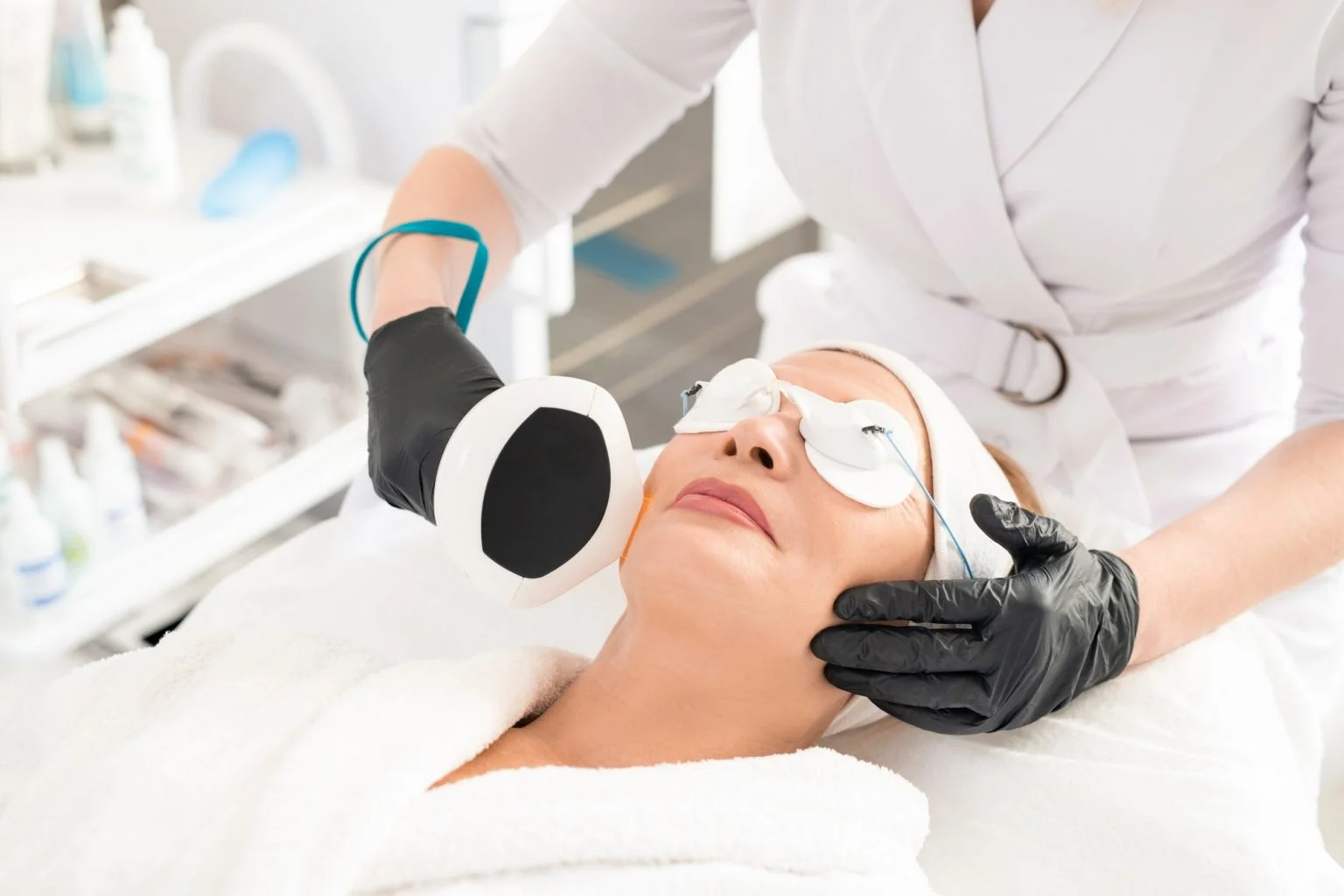 anti-aging-laser-procedure-1536x1024